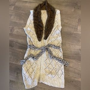 BKE Sweater Vest Size Medium Knit Casual Boho